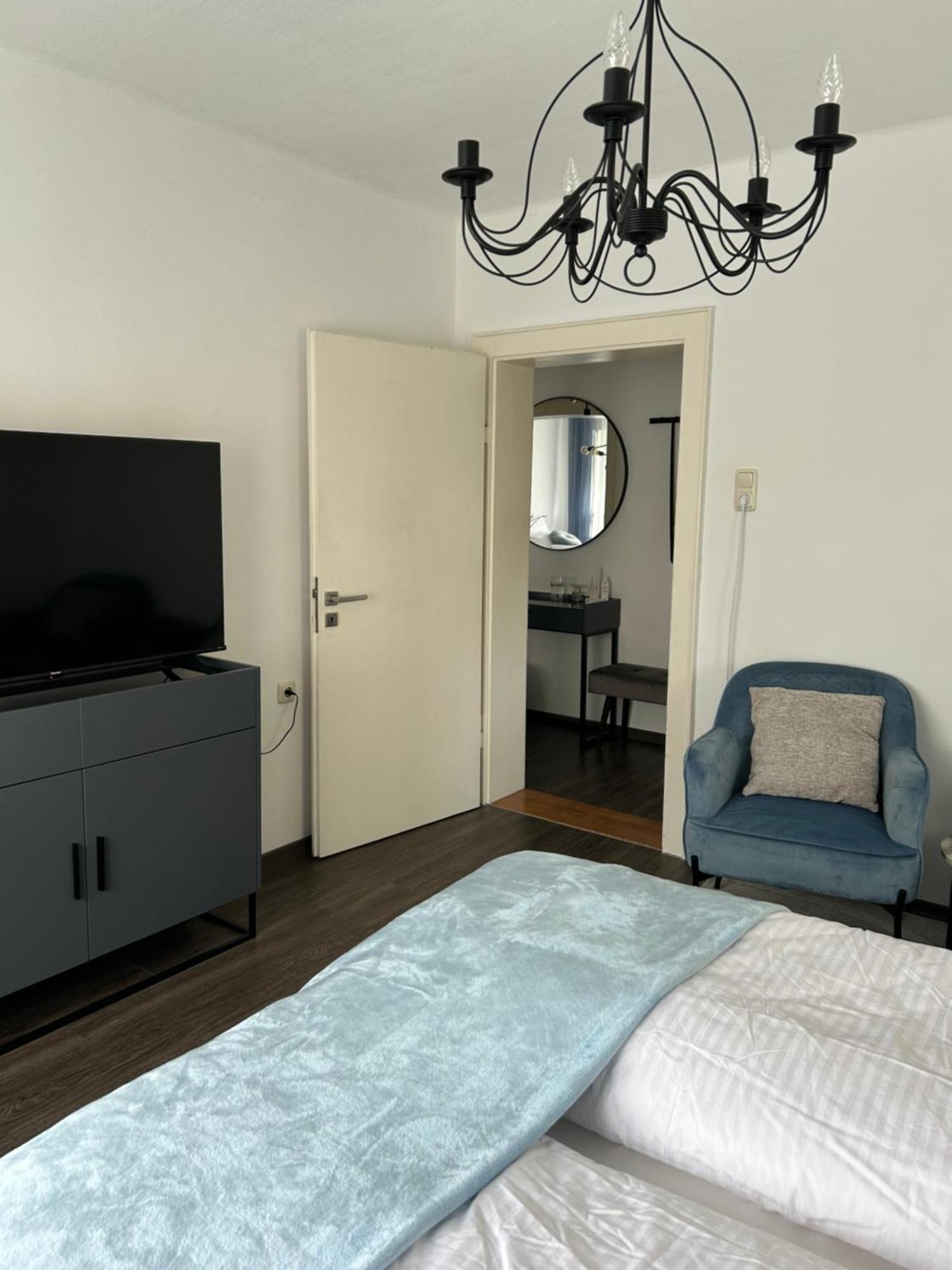 Mintara Apartment Charme Der Stadt Parkplatz Netflix Und Sky Lichtenfels  Luaran gambar